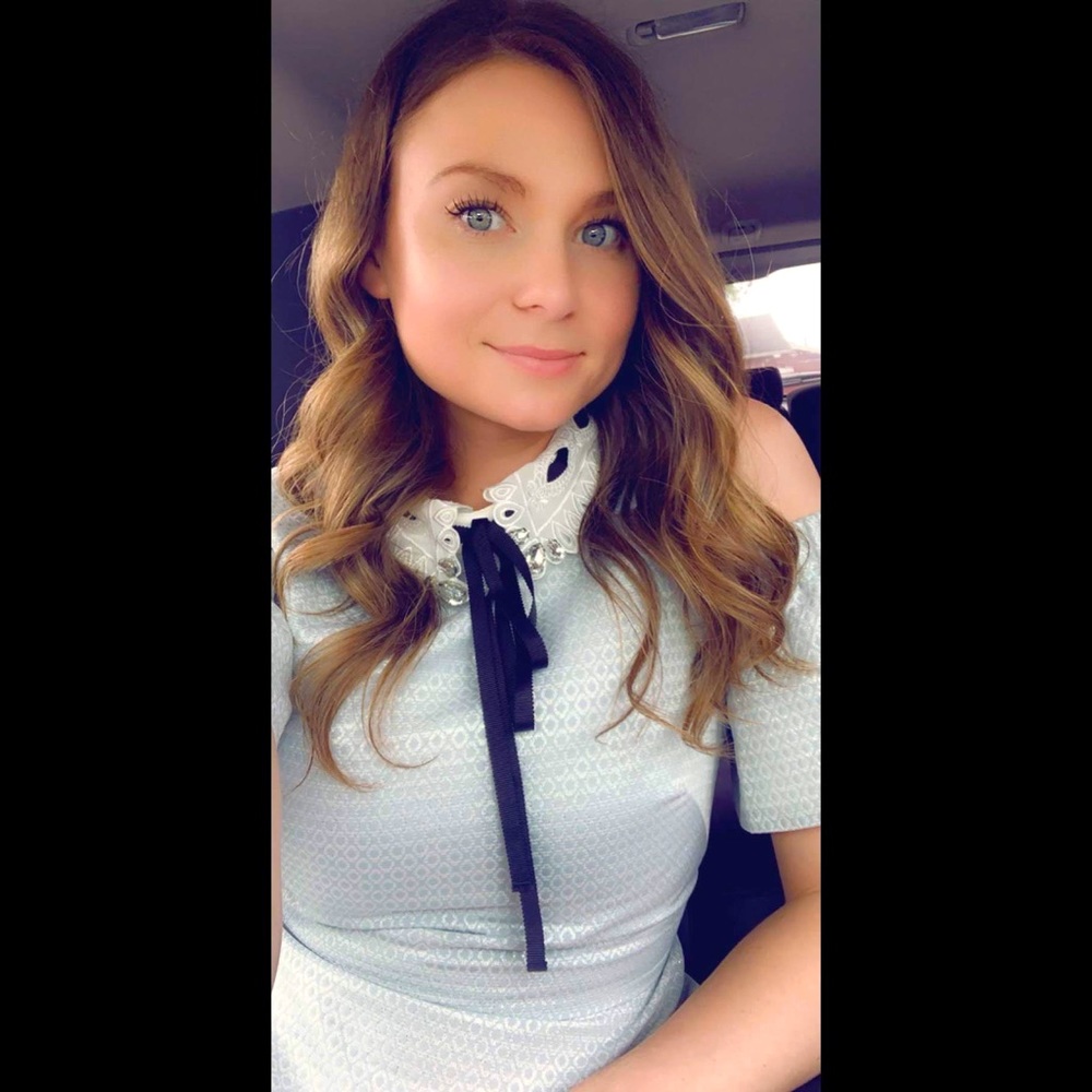 Meet your Posher, Alina